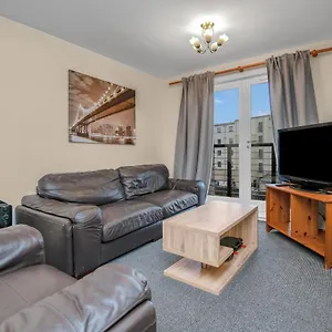  Apartment Center Coady Sleeps 5 Free Car Park Space